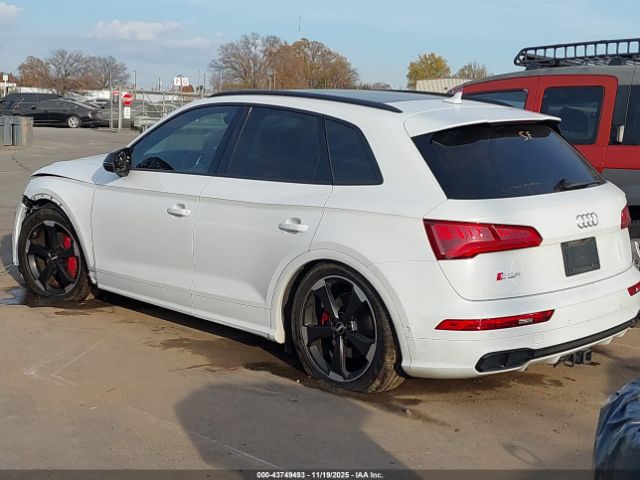 2019 AUDI SQ5 WA1C4AFY9K2005199 Photo 2