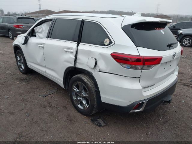 2019 TOYOTA HIGHLANDER 5TDDZRFH5KS746744 Photo 2