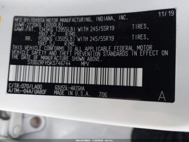 2019 TOYOTA HIGHLANDER 5TDDZRFH5KS746744 Photo 8