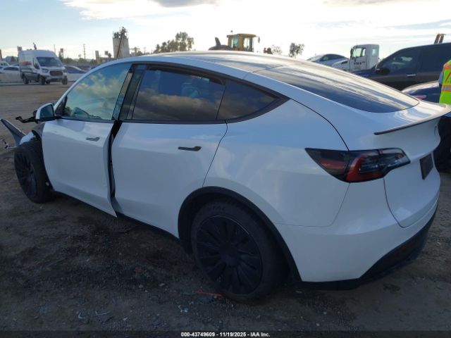 2022 TESLA MODEL Y 7SAYGAEE4NF574637 Photo 2