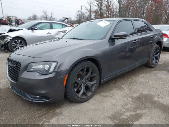 2021 CHRYSLER 300 2C3CCABG3MH528979 Photo 1