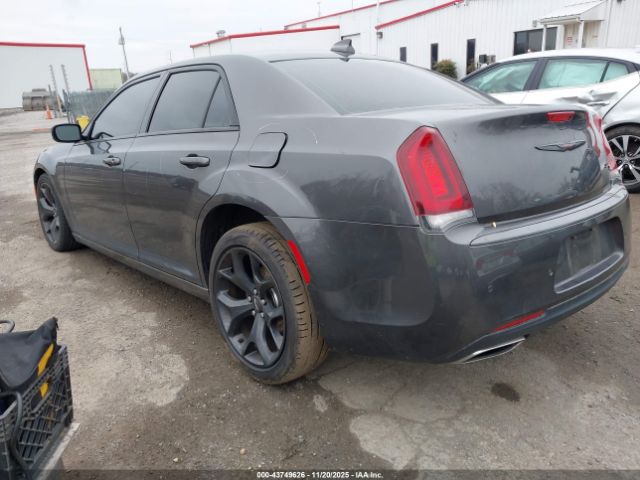 2021 CHRYSLER 300 2C3CCABG3MH528979 Photo 2