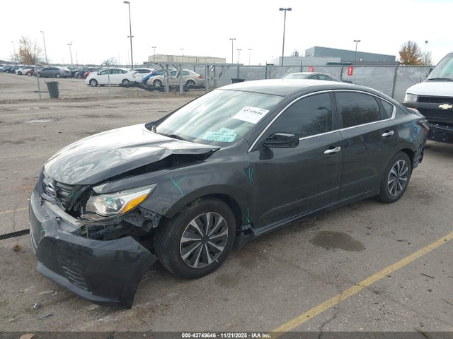 Продажа на аукционе авто 2017 Nissan Altima 2.5 S, vin: 1N4AL3AP8HN325816, номер лота: 43749646