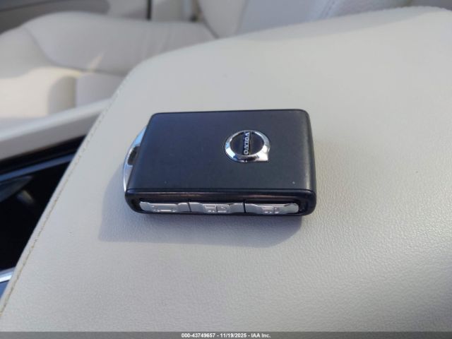 2023 VOLVO XC60 YV4L12DN4P1194397 Photo 10