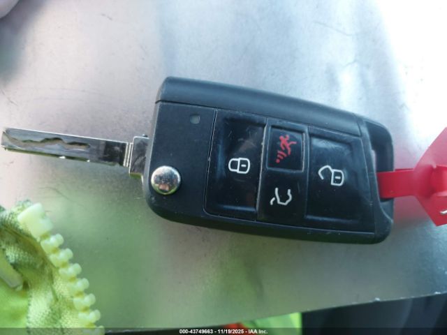 2018 VOLKSWAGEN TIGUAN 3VV0B7AXXJM016897 Photo 10