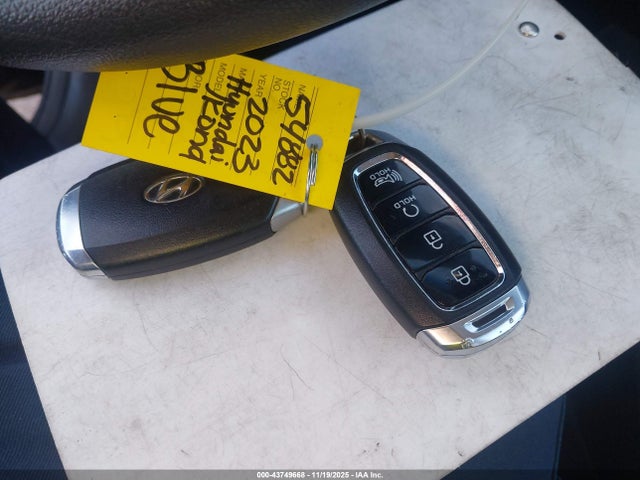 KM8K62AB1PU966083 Hyundai Kona Sel