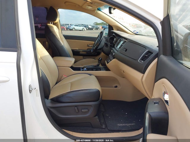 2016 KIA SEDONA KNDMC5C1XG6132765 Photo 4