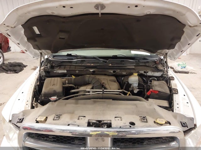 43749743 :رقم المزاد ، 1D7RB1GT5BS673841 vin ، 2011 Ram Ram 1500 St مزاد بيع