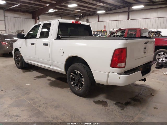 43749743 :رقم المزاد ، 1D7RB1GT5BS673841 vin ، 2011 Ram Ram 1500 St مزاد بيع