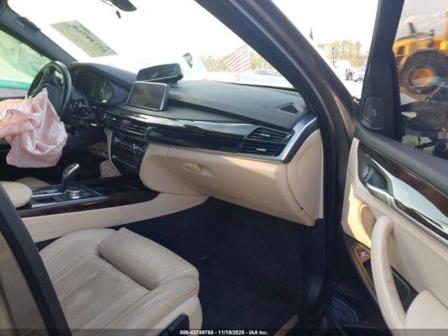 2018 BMW X5 5UXKR0C53J0X87239 Photo 4