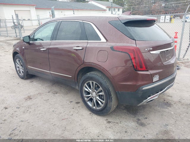 2022 CADILLAC XT5 1GYKNDR44NZ119738 Photo 2