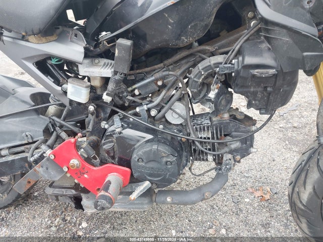 Honda Grom 125 2017 MLHJC6119H5205947 Image 8