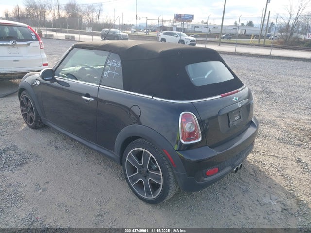 2010 MINI COOPER S WMWMS3C51ATY50740 Photo 2