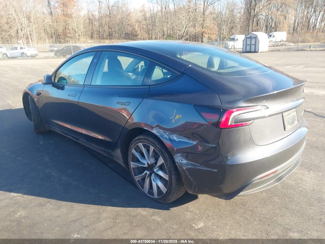 2024 TESLA MODEL 3 5YJ3E1EB7RF827409 Photo 2
