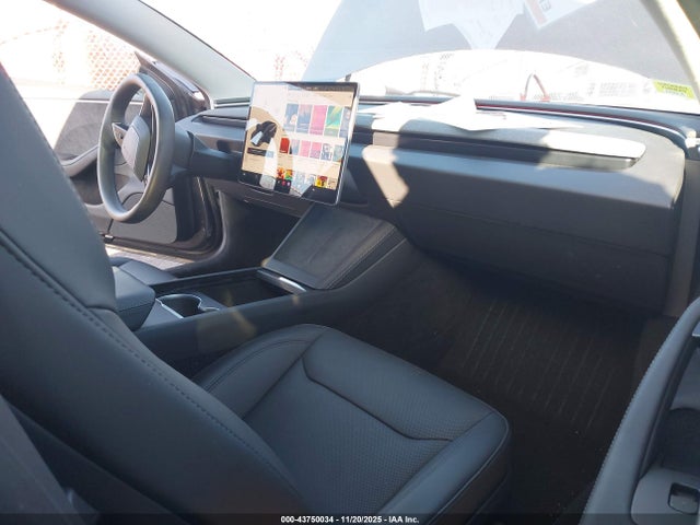 2024 TESLA MODEL 3 5YJ3E1EB7RF827409 Photo 4