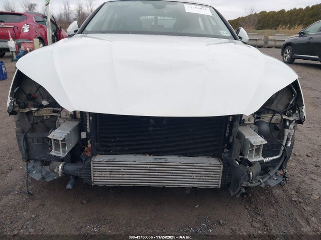 2021 AUDI A5 SPORTBACK WAUCBCF57MA037930 Photo 5