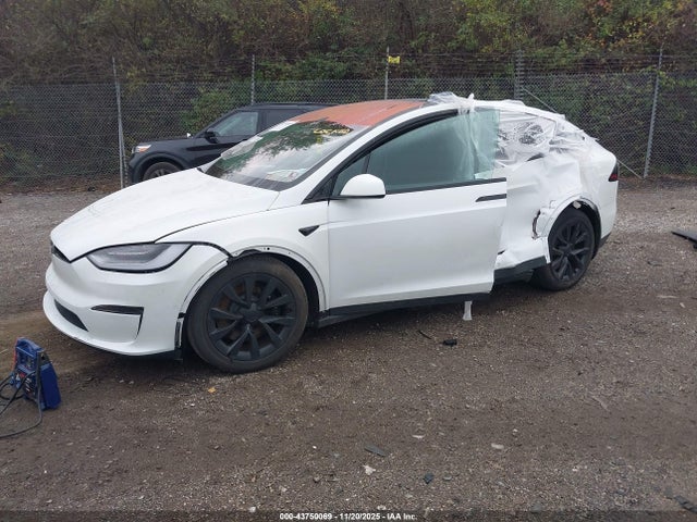 2023 TESLA MODEL X 7SAXCAE5XPF399725 Photo 1