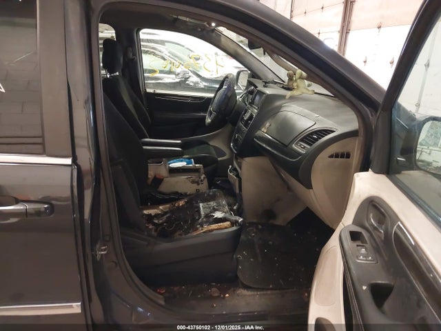 43750102 :رقم المزاد ، 2C4RC1BG6CR106820 vin ، 2012 Chrysler Town & Country Touring مزاد بيع