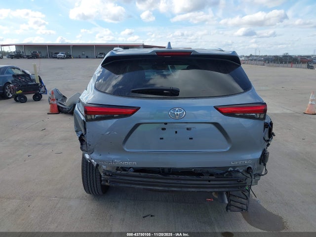 Toyota Highlander Limited 2023 5TDKDRAH2PS027794 Image 16