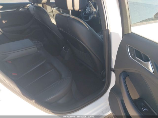 2017 AUDI A3 WAUAUGFF3H1030674 Photo 7