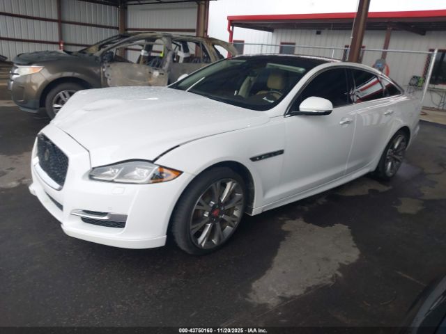 2019 JAGUAR XJ SAJWA1C74K8W19759 Photo 1