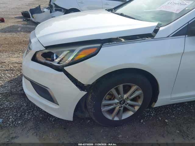 Продажа на аукционе авто 2016 Hyundai Sonata Se, vin: 5NPE24AF5GH387071, номер лота: 43750209