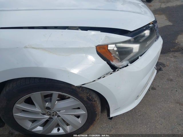 Volkswagen Passat 2.0t Se 2018 1VWBA7A39JC016895 Image 12