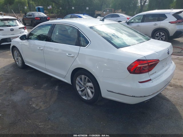 Volkswagen Passat 2.0t Se 2018 1VWBA7A39JC016895 Image 3