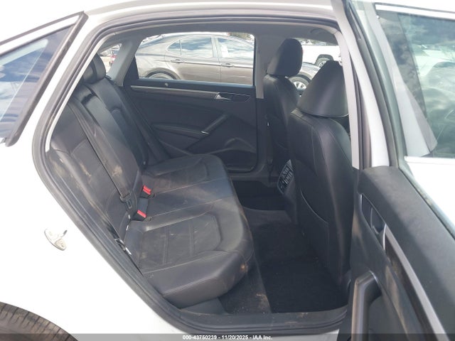 Volkswagen Passat 2.0t Se 2018 1VWBA7A39JC016895 Image 8