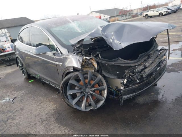 2020 TESLA MODEL X 5YJXCDE21LF304757
