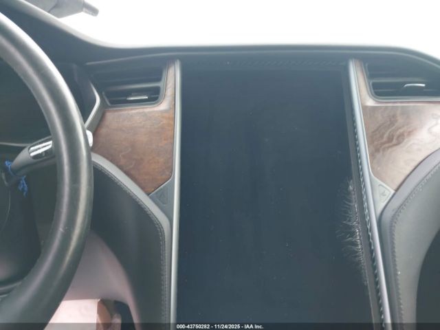 2020 TESLA MODEL X 5YJXCDE21LF304757 Photo 6
