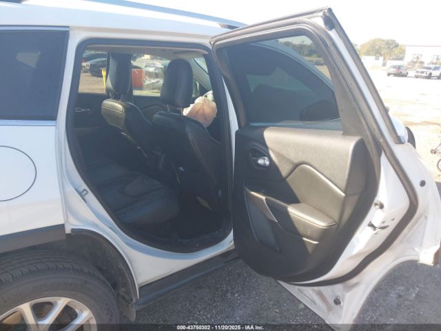 2017 JEEP CHEROKEE 1C4PJLCS2HD233330 Photo 7