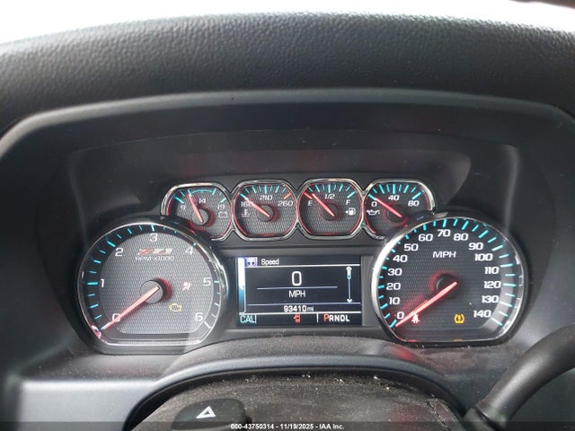Aukcja sprzedaży 2018 Chevrolet Silverado 1500 2lt, vin: 1GCVKREC6JZ144382, numer aukcji: 43750314