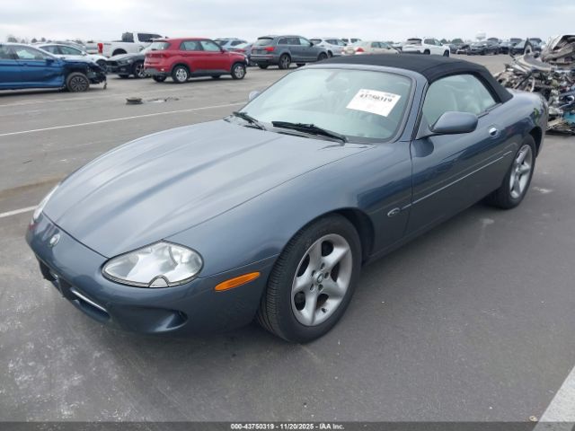 2000 JAGUAR XK8 SAJJA42C6YNA04217 Photo 1
