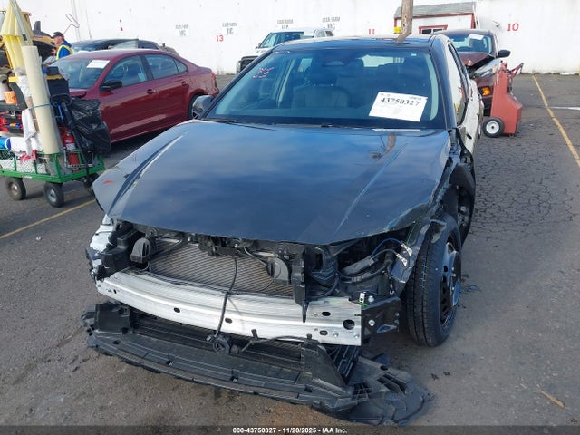 2025 TOYOTA CAMRY 4T1DBADK1SU514153 Photo 5
