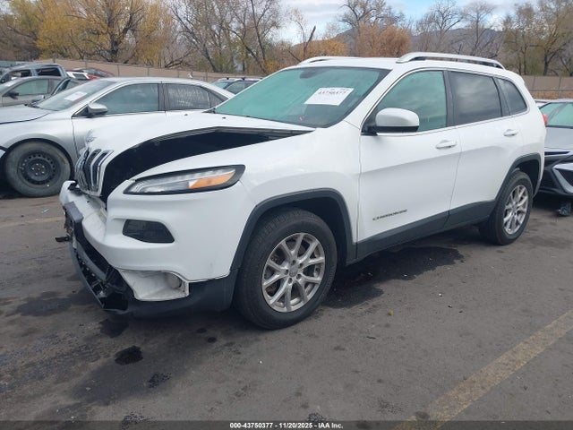 Jeep Cherokee Latitude 2016 1C4PJMCS2GW252775 Image 2