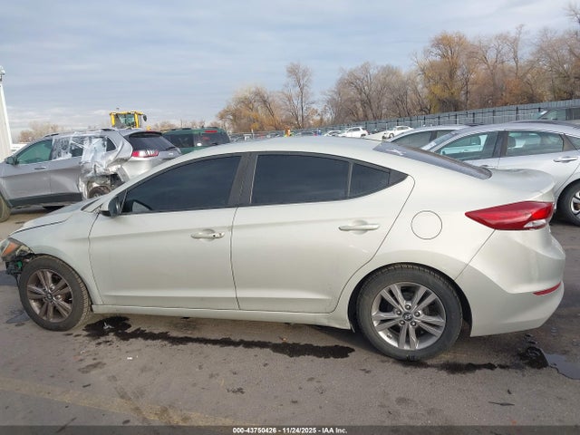 Hyundai Elantra 2017 KMHD84LF0HU396139 Image 15