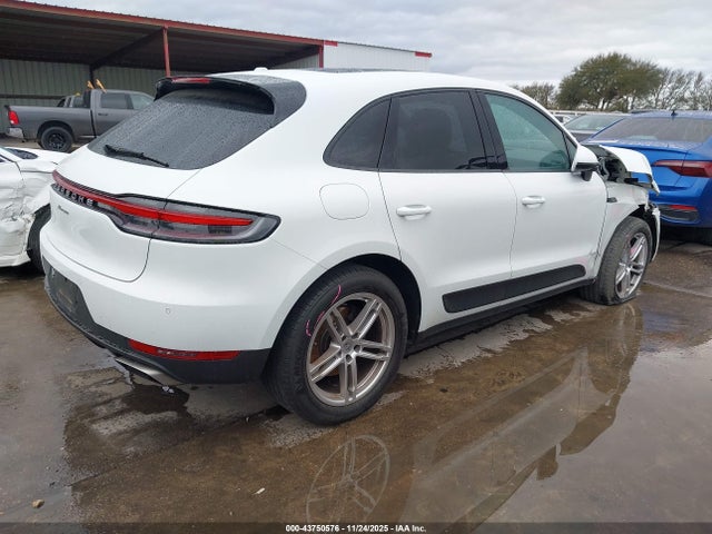 2020 PORSCHE MACAN WP1AA2A56LLB14805 Photo 3