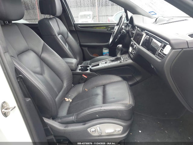 2020 PORSCHE MACAN WP1AA2A56LLB14805 Photo 4