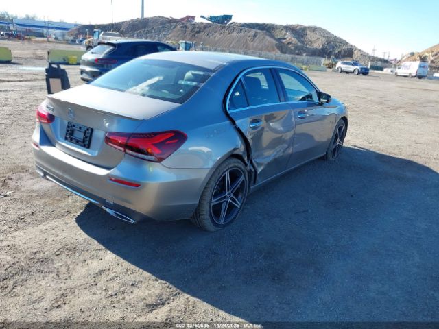 2019 MERCEDES-BENZ A 220 WDD3G4EB8KW019203 Photo 3