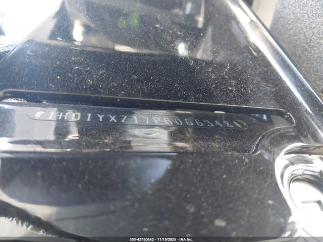 2023 HARLEY-DAVIDSON FXLRST 1HD1YXZ17PB066348 Photo 9