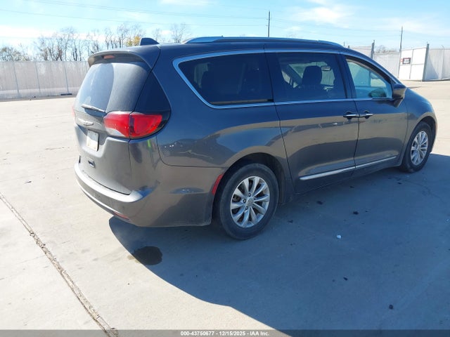 Chrysler Pacifica Touring L 2019 2C4RC1BG3KR704703 Image 4