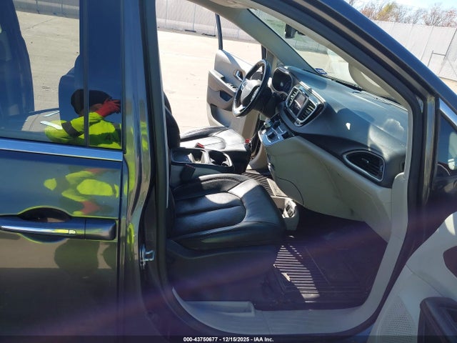 Chrysler Pacifica Touring L 2019 2C4RC1BG3KR704703 Image 5