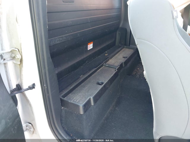 Toyota Tacoma Sr 2017 5TFRX5GN0HX100202 Image 8