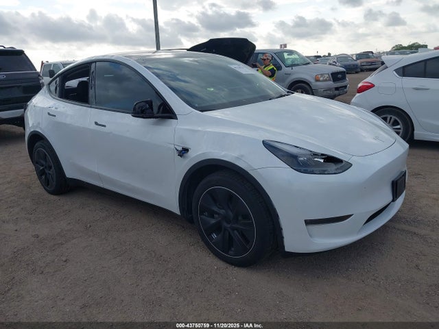 2024 TESLA MODEL Y 7SAYGDEE7RA280301 Photo 0
