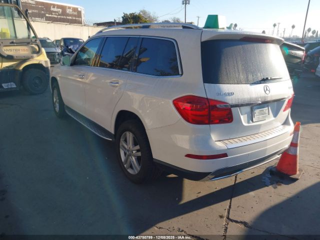 2015 MERCEDES-BENZ GL 450 4JGDF6EE4FA444245 Photo 2