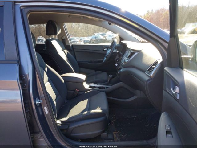 2017 HYUNDAI TUCSON KM8J3CA47HU403181 Photo 4