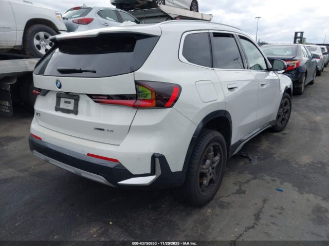 2023 BMW X1 WBX73EF06P5X57415 Photo 3