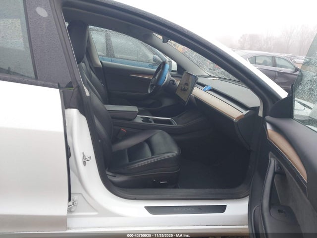 2023 TESLA MODEL 3 5YJ3E1EBXPF477819 Photo 4