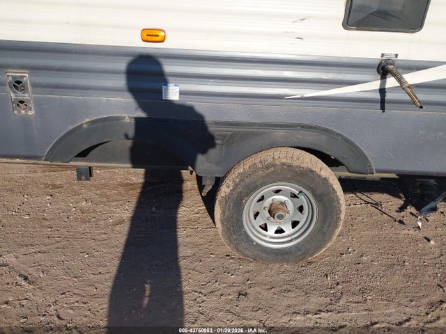 Palomino 37' Bumper Pull 2017 4X4TPUN26HP066317 Image 12